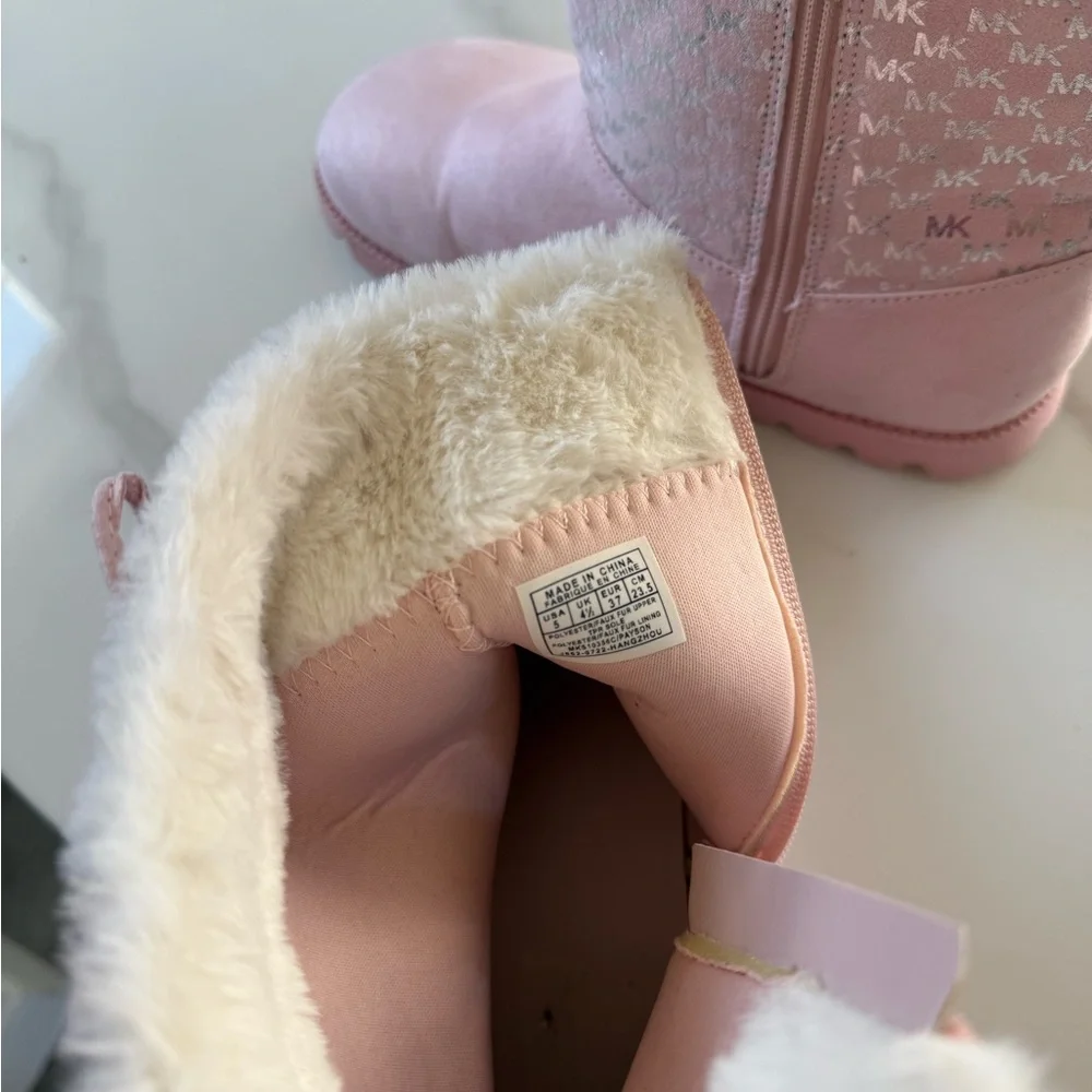 Michael Kors Light Pink Fur-Lined Boots - Picture 5 of 12